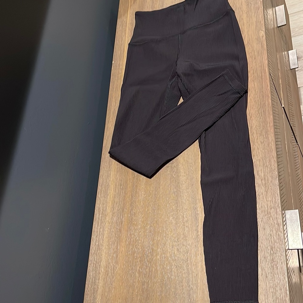 Athleta black rib leggings